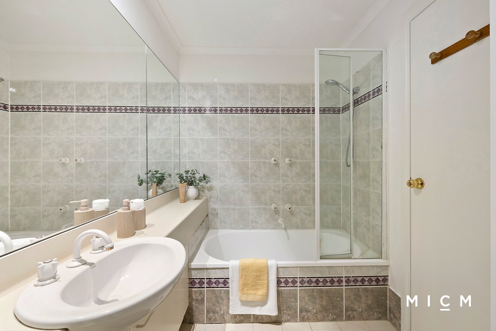 1205/83 Queensbridge Street, Southbank - Thumbnail 8